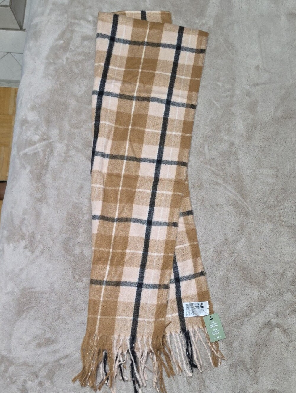 H&M Beige and Black Plaid Fringe Scarf